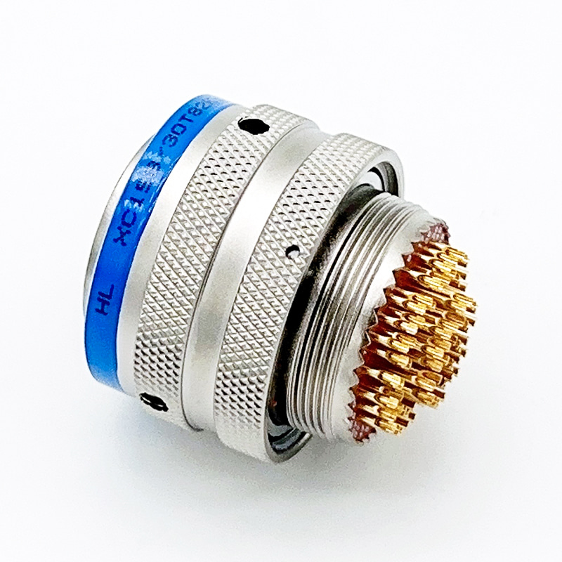 XC158-330T82K1P13